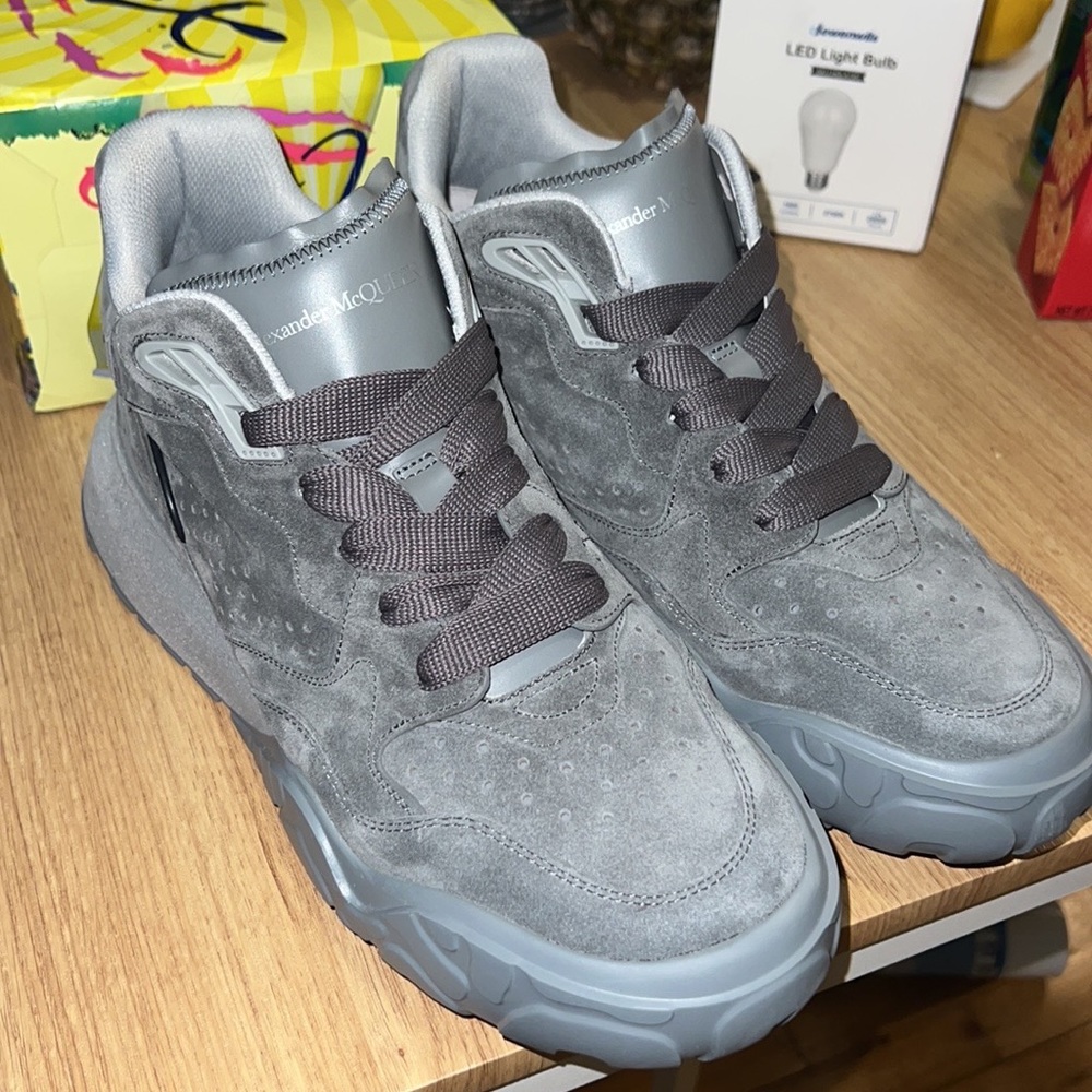 Men’s Alexander McQueen Court Trainers size 41